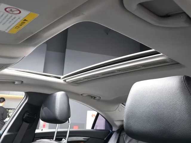 Mercedes-Benz CLS 350 - автомобили, коли, обяви за нови и употребявани 16