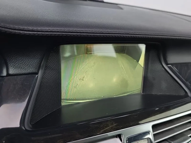 Mercedes-Benz CLS 350 - автомобили, коли, обяви за нови и употребявани 13