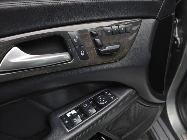 Mercedes-Benz CLS 350 - автомобили, коли, обяви за нови и употребявани 14