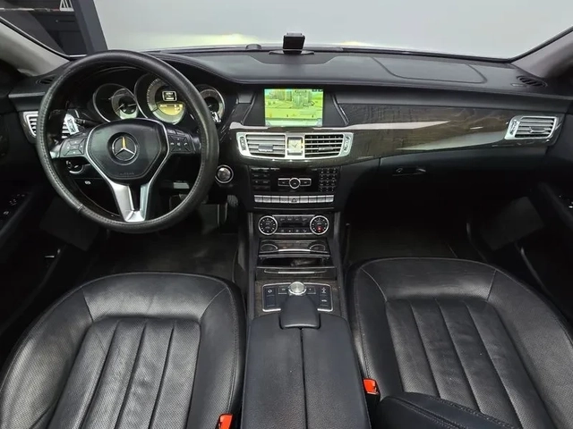 Mercedes-Benz CLS 350 - автомобили, коли, обяви за нови и употребявани 6