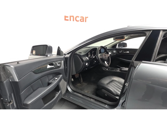 Mercedes-Benz CLS 350 d 4Matic * ОБДУХ * 360 * М. ТОЧКА * ЛЮК - автомобили, коли, обяви за нови и употребявани 8