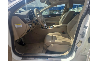 Mercedes-Benz CLS 4.6L 8 ALL WHEEL DRIVE - автомобили, коли, обяви за нови и употребявани 6