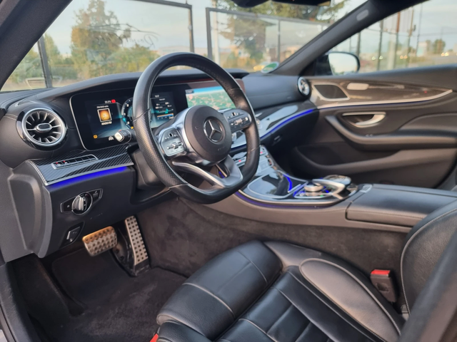 Mercedes-Benz CLS 400 * 4 Matic * AMG * CARBON * INDIVIDUAL /* 360 - автомобили, коли, обяви за нови и употребявани 9