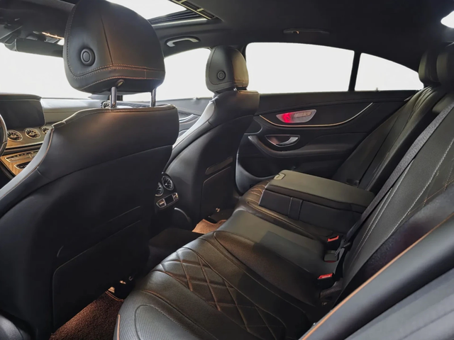 Mercedes-Benz CLS 400 ОЧАКВАН ВНОС Mercedes CLS400d AMG EDITION 1Designo - автомобили, коли, обяви за нови и употребявани 9