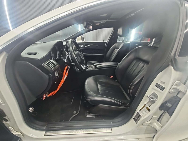 Mercedes-Benz CLS 400 4MATIC - автомобили, коли, обяви за нови и употребявани 6
