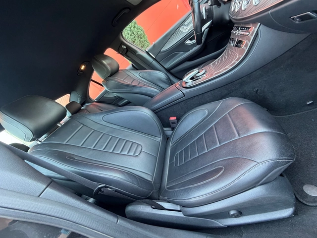 Mercedes-Benz CLS 400 135000km* УНИКАТ* БАРТЕР - автомобили, коли, обяви за нови и употребявани 8
