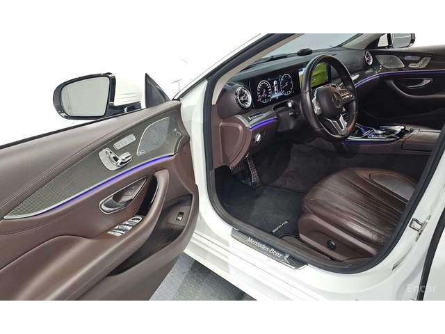 Mercedes-Benz CLS 400 AMG* LINE* 4MATIC* BURMESTER* ОБДУХВАНЕ* ХЕДЪП* 36 - автомобили, коли, обяви за нови и употребявани 6