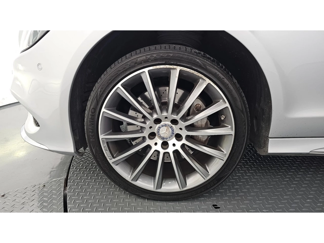 Mercedes-Benz CLS 400 - автомобили, коли, обяви за нови и употребявани 4
