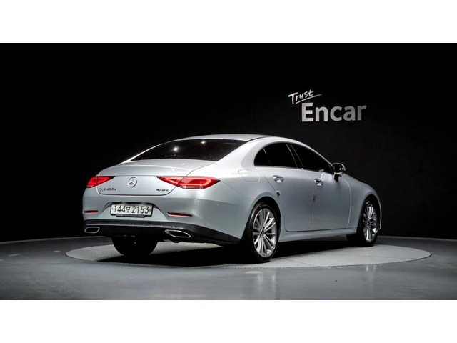 Mercedes-Benz CLS 400 4MATIC | Distronic | HUD | 360 Camera | Ventilated - автомобили, коли, обяви за нови и употребявани 1