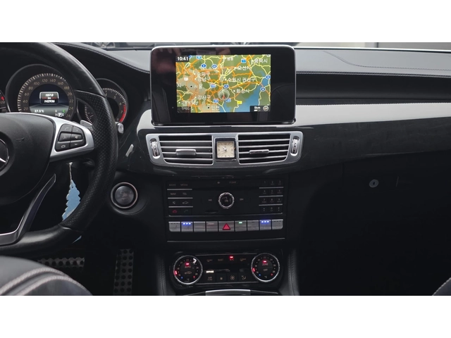 Mercedes-Benz CLS 400 - автомобили, коли, обяви за нови и употребявани 10