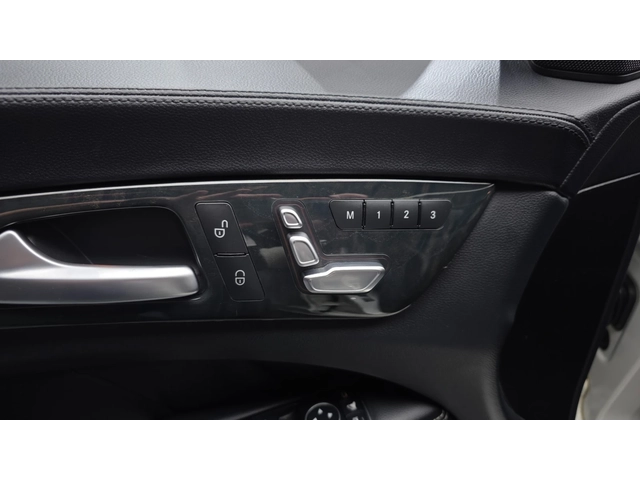 Mercedes-Benz CLS 400 - автомобили, коли, обяви за нови и употребявани 11