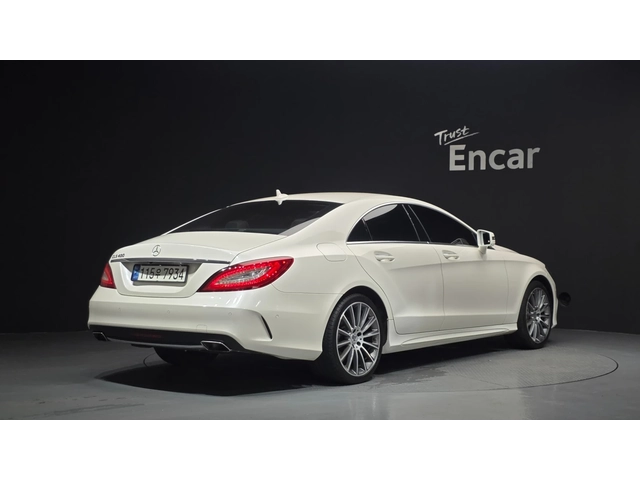Mercedes-Benz CLS 400 - автомобили, коли, обяви за нови и употребявани 1