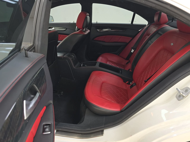 Mercedes-Benz CLS 500 AMG* PACK* HARMON* KARDON* МЪРТВА* ТОЧКА* LANE* AS - автомобили, коли, обяви за нови и употребявани 11