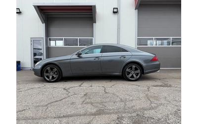 mercedes-benz-cls-500 - 1
