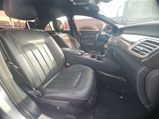 Mercedes-Benz CLS 55 4MATIC / TOP / BLINDSPOT - автомобили, коли, обяви за нови и употребявани 9