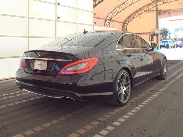 Mercedes-Benz CLS 55 AMG TOP - автомобили, коли, обяви за нови и употребявани 2