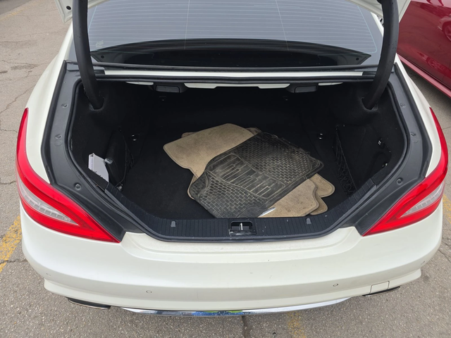 Mercedes-Benz CLS 550 AMG* LANE ASSIST* МАСАЖ* KEYLESS GO* ОБДУХ* HARMAN - автомобили, коли, обяви за нови и употребявани 13