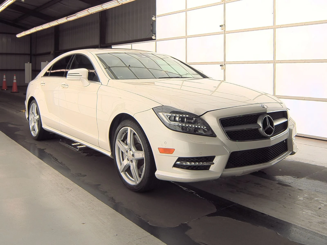 Mercedes-Benz CLS 550 AMG* LANE ASSIST* МАСАЖ* KEYLESS GO* ОБДУХ* HARMAN - автомобили, коли, обяви за нови и употребявани 2