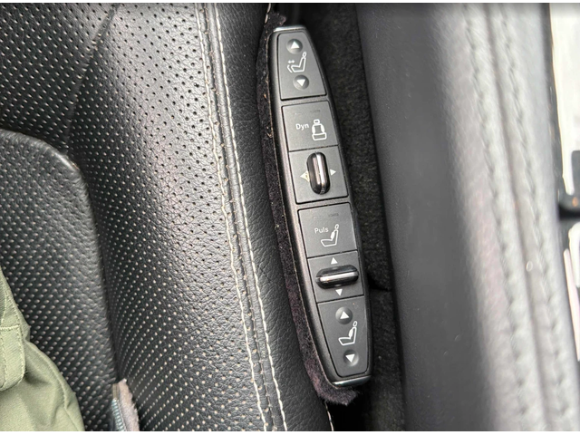 Mercedes-Benz CLS 550 - автомобили, коли, обяви за нови и употребявани 12