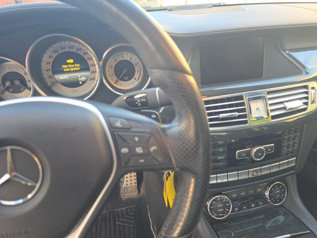 Mercedes-Benz CLS 550 * CARFAX * ЦЕНА ДО БГ - автомобили, коли, обяви за нови и употребявани 8