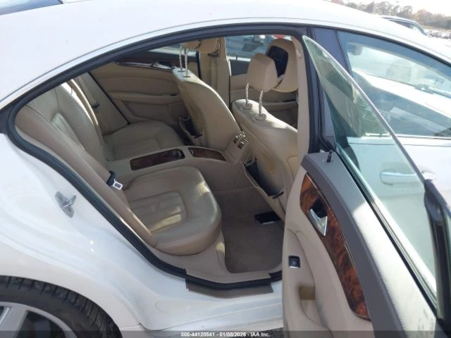 Mercedes-Benz CLS 550 - автомобили, коли, обяви за нови и употребявани 9