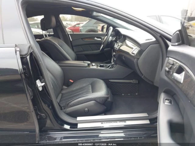 Mercedes-Benz CLS 550 - автомобили, коли, обяви за нови и употребявани 4