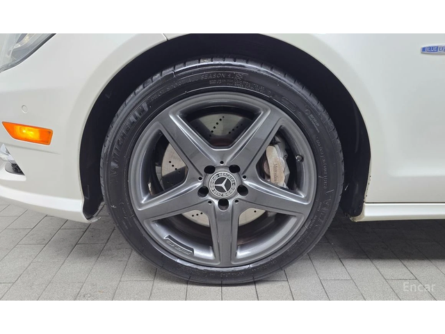 Mercedes-Benz CLS 550 AMG PACK* HARMAN KARDON* ГЕНЕРАЦИЯ* ОБДУХВАНЕ* - автомобили, коли, обяви за нови и употребявани 4