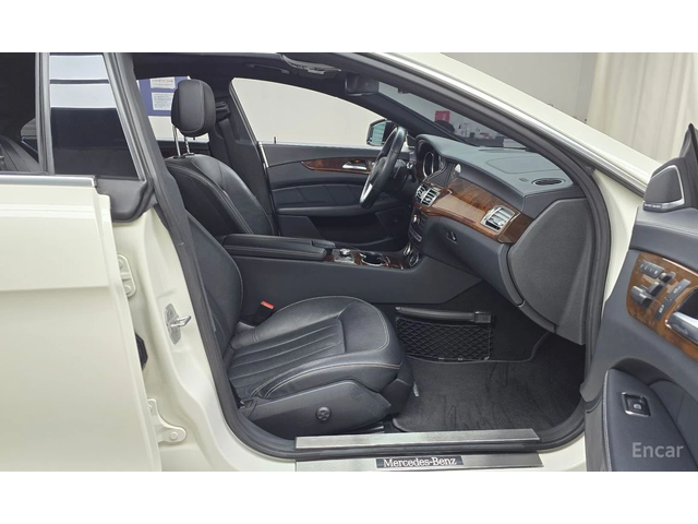 Mercedes-Benz CLS 550 AMG PACK* HARMAN KARDON* ГЕНЕРАЦИЯ* ОБДУХВАНЕ* - автомобили, коли, обяви за нови и употребявани 6