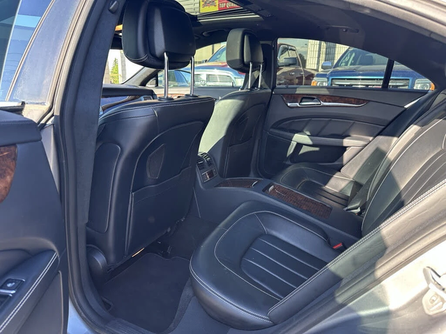 Mercedes-Benz CLS 550 4MATIC* harman/kardon* подгрев* обдух* шибидах* 36 - автомобили, коли, обяви за нови и употребявани 7