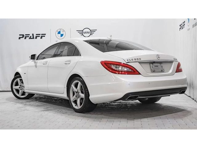 Mercedes-Benz CLS 550 4MATIC* AвтоКредит * (ЦЕНА ДО БГ) - автомобили, коли, обяви за нови и употребявани 3