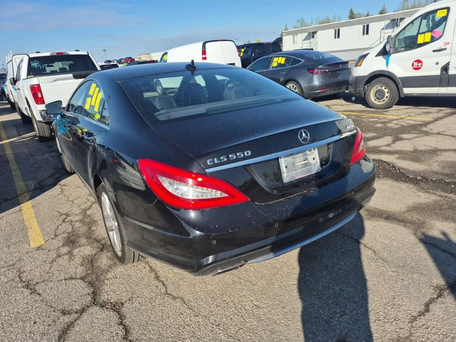 Mercedes-Benz CLS 550 CARFAX/Подгрев/ШИБЕДАХ/2 ключа/ХАРМАН - автомобили, коли, обяви за нови и употребявани 3