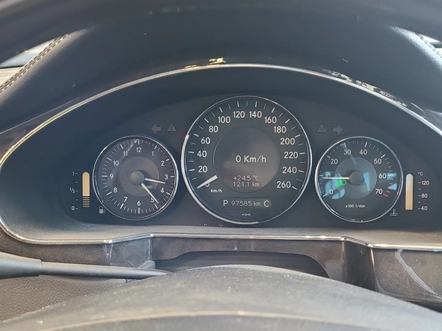 Mercedes-Benz CLS 550 ОБДУХВАНЕ * AIRMATIC * ШИБЕДАХ * CARFAX * - автомобили, коли, обяви за нови и употребявани 6