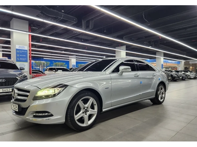 Mercedes-Benz CLS ПОДГРЕВИ | ОБДУХВАНЕ | КАМЕРА | АВТОКРЕДИТ - автомобили, коли, обяви за нови и употребявани 2