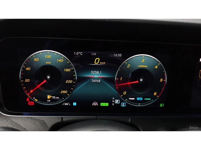 Mercedes-Benz CLS 300d 4MATIC* HUD* КОЖА* ОБДУХВ* НАВИ* ПАНО - автомобили, коли, обяви за нови и употребявани 5