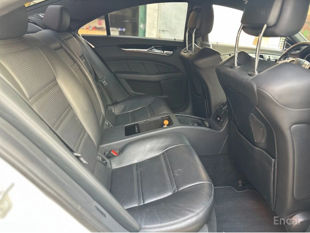 Mercedes-Benz CLS 63 AMG * ПОДГРЕВ* ОБДУХВАНЕ* ШИБИДАХ* КАМЕРА* FULL* - автомобили, коли, обяви за нови и употребявани 10