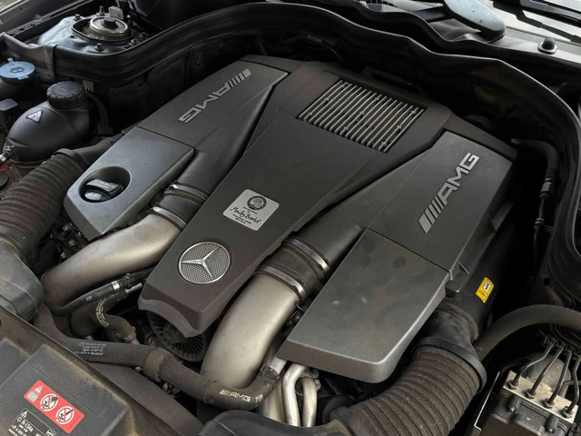 Mercedes-Benz CLS 63 AMG S * ОБДУХВАНЕ * H/K * KEYLESS * CARFAX - автомобили, коли, обяви за нови и употребявани 9
