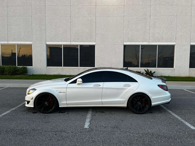 Mercedes-Benz CLS 63 AMG CARFAX/ЛЕНТИ/ПОДГРЕВ/ОБДУХ/ПАНОРАМА - автомобили, коли, обяви за нови и употребявани 2
