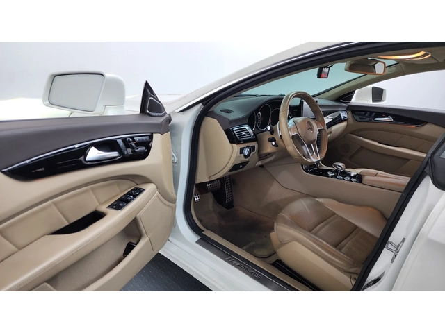 Mercedes-Benz CLS 63 AMG ОБДУХ* HARMAN* PIANO* KEYLESS* КРАЙНА ЦЕНА - автомобили, коли, обяви за нови и употребявани 8