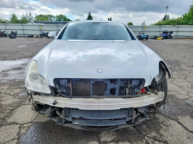 Mercedes-Benz CLS 63 AMG 6.3 AMG - автомобили, коли, обяви за нови и употребявани 1
