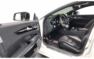 mercedes-benz-cls-63-amg - 5