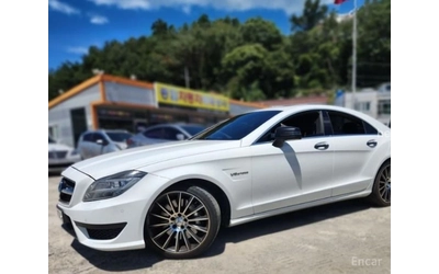 mercedes-benz-cls-63-amg - 0