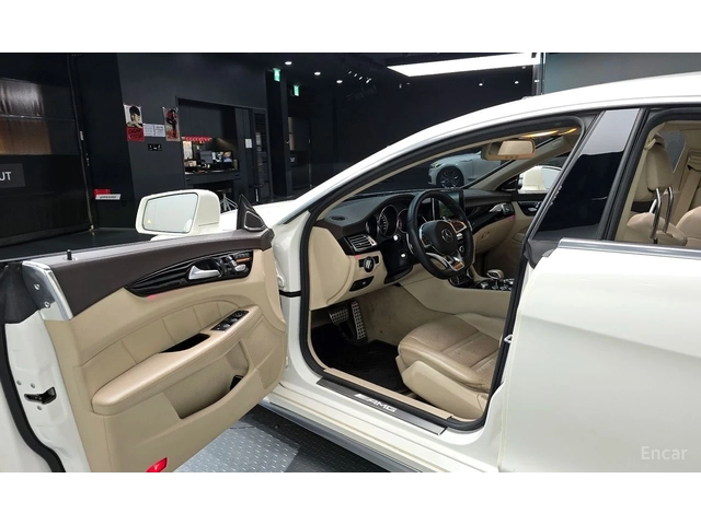 Mercedes-Benz CLS 63 AMG S* 4MATIC* HARMON* KARDON* ОБДУХВАНЕ* ДИСТРОНИК* М - автомобили, коли, обяви за нови и употребявани 5