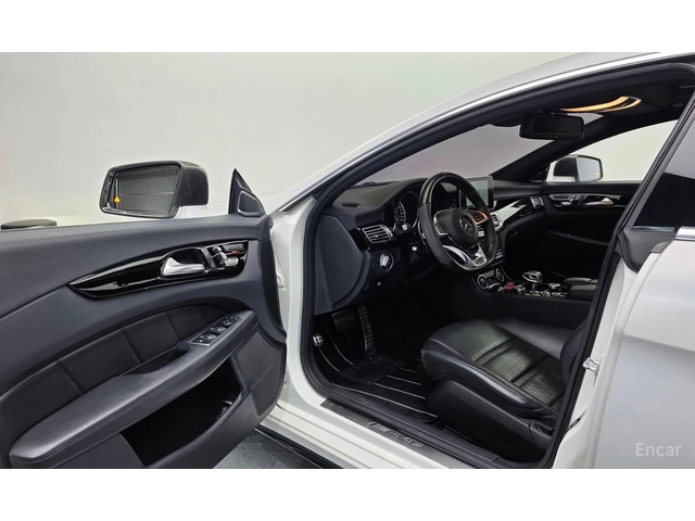 Mercedes-Benz CLS 63 AMG 4MATIC* HARMON* KARDON* ОБДУХВАНЕ* МАСАЖ* 360КАМЕР - автомобили, коли, обяви за нови и употребявани 4
