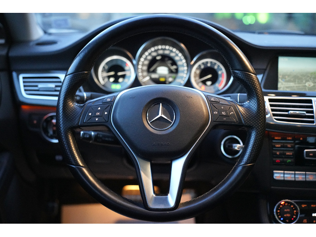 Mercedes-Benz CLS CLS 500 4Matic AMG Line - автомобили, коли, обяви за нови и употребявани 11