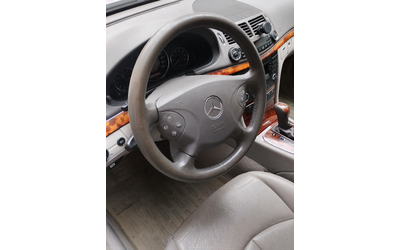 mercedes-benz-e-200 - 2