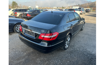 Mercedes-Benz E 200 AVANTGARDE* 184к.с* ПАНОРАМА* НАВИ - автомобили, коли, обяви за нови и употребявани 12