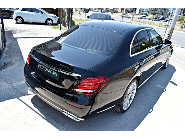 Mercedes-Benz E 200 - автомобили, коли, обяви за нови и употребявани 3