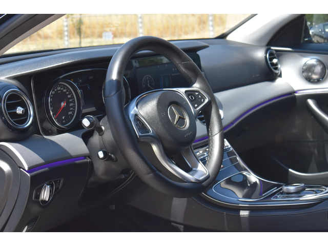 Mercedes-Benz E 200 - автомобили, коли, обяви за нови и употребявани 8