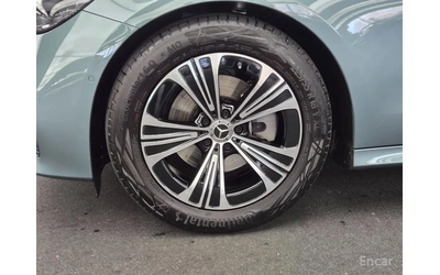 mercedes-benz-e-200 - 4