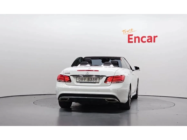 Mercedes-Benz E 200 КОЖЕН САЛОН| ПОДГРЕВ| КАМЕРА - автомобили, коли, обяви за нови и употребявани 3